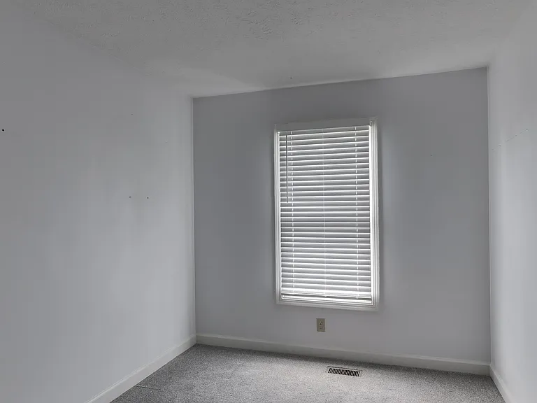 1821 Whittier St — Photo 15