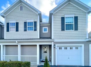 18 Treasures Pl, Queensbury, NY 12804