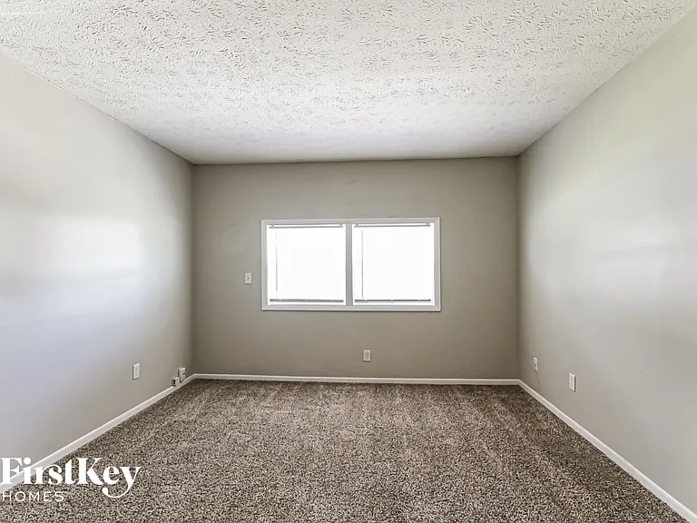 4939 Norcroft Dr — Photo 7