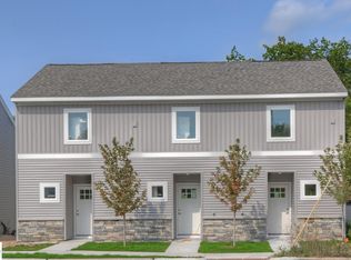 1141 E 8th St #2, Traverse City, MI 49686