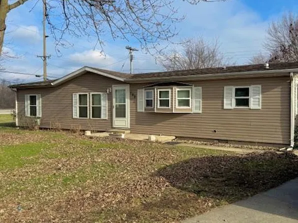 102 Beech Ave, Celina, OH 45822