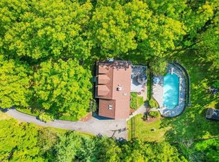 43 Green Meadow Rd, Florida, NY 10921