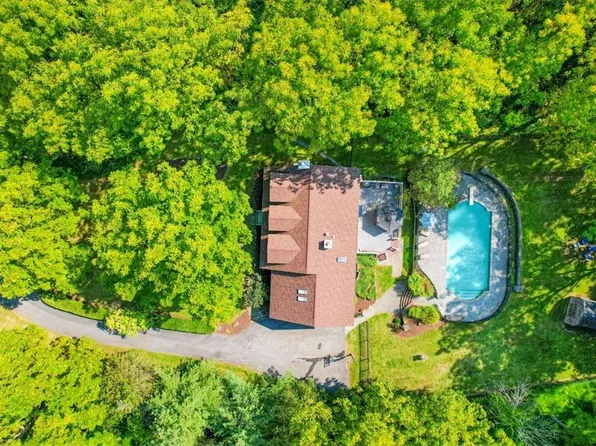 43 Green Meadow Road, Florida, NY 10921
