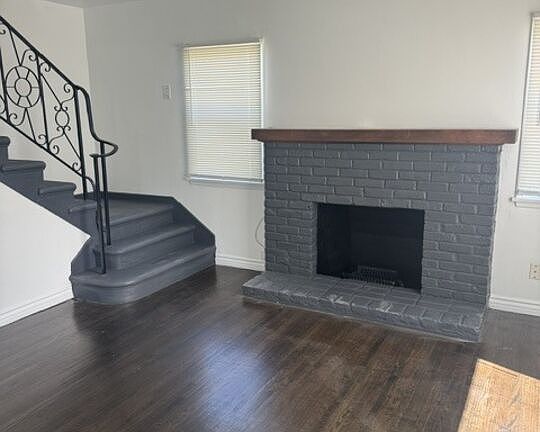 4th image of 5612 Edgemar Ave