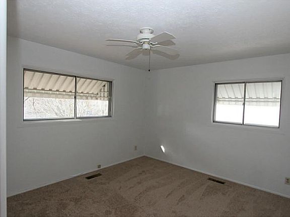 4th image of 605 Crescent Dr