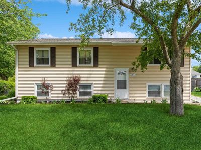 1942 W 68th St, Davenport, IA, 52806
