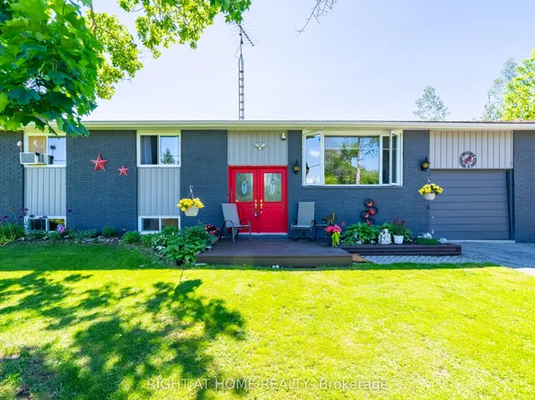 4654 McNeil St, Ramara, ON L3V 0M9