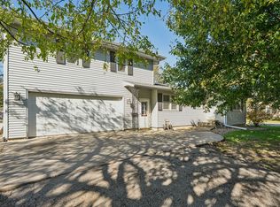 702 10th Ave, Sully, IA 50251