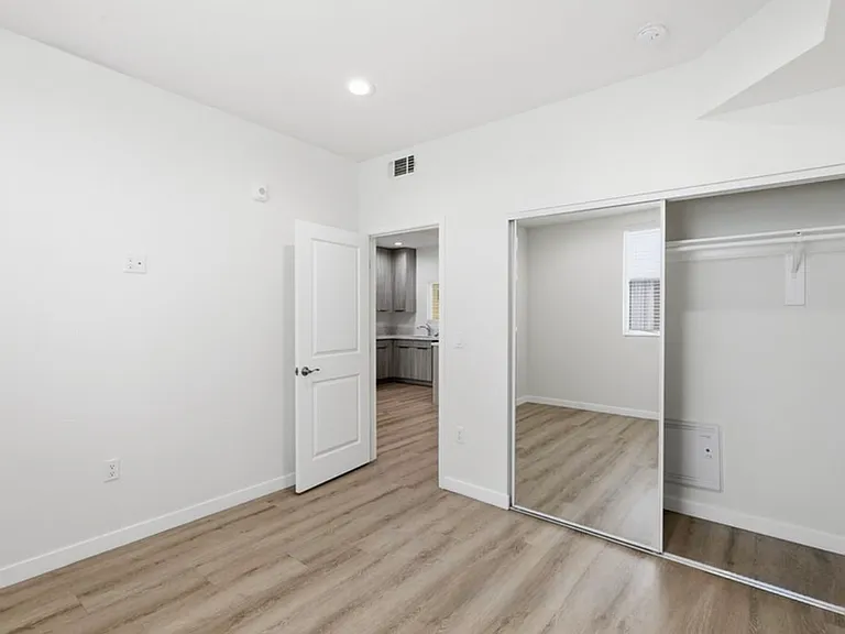 8827 Van Nuys Blvd #103 — Photo 11