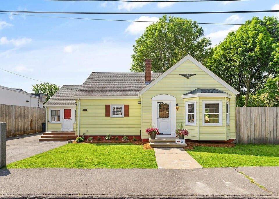 1st image of 9 Orleans Ave