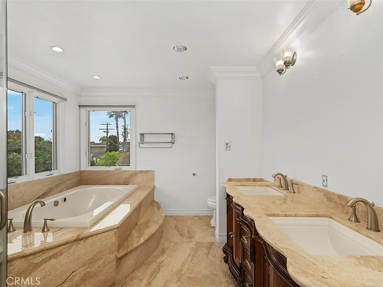 7822 Truxton Ave — Photo 28