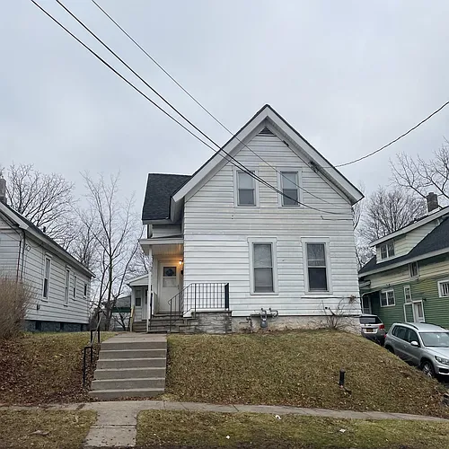 105 Carlisle St Photo 1