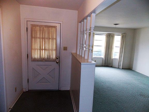 2nd image of 501 W Atchley Dr