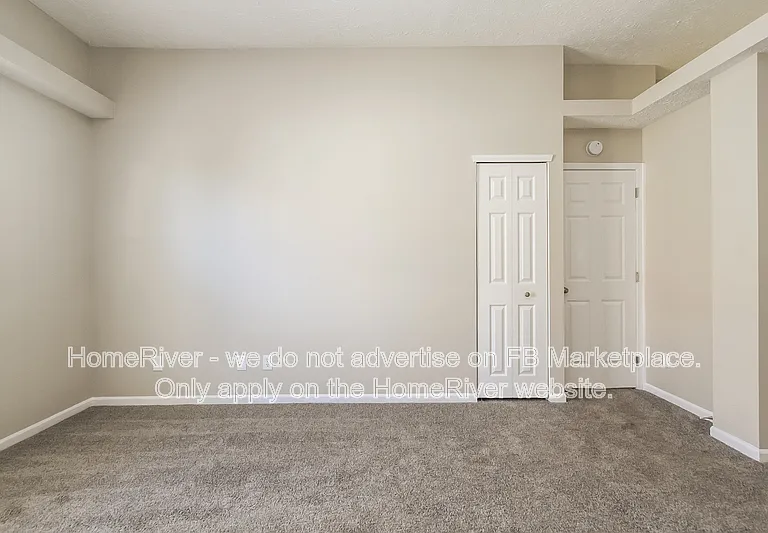 6269 Old Barn Ct — Photo 10