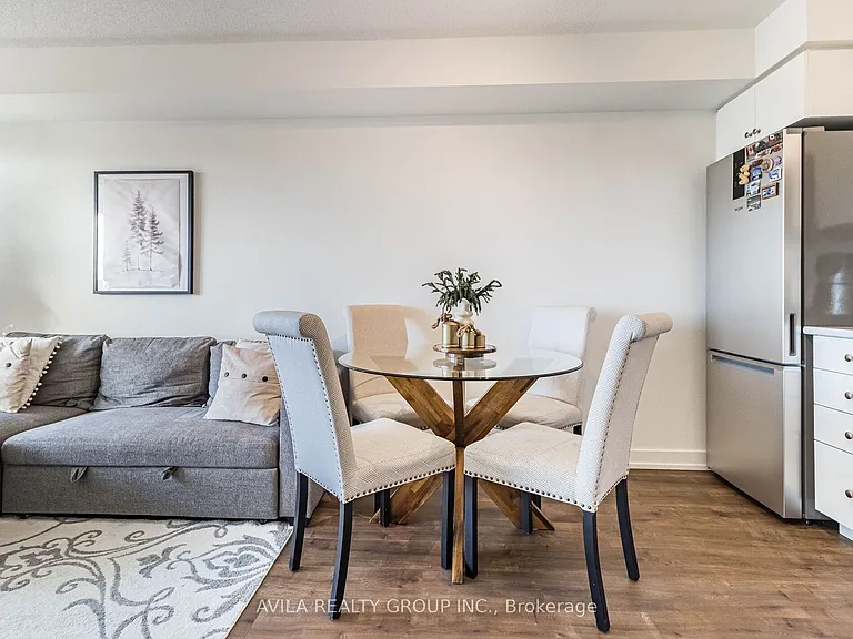 10 Wilby Cres #1004 — Photo 14