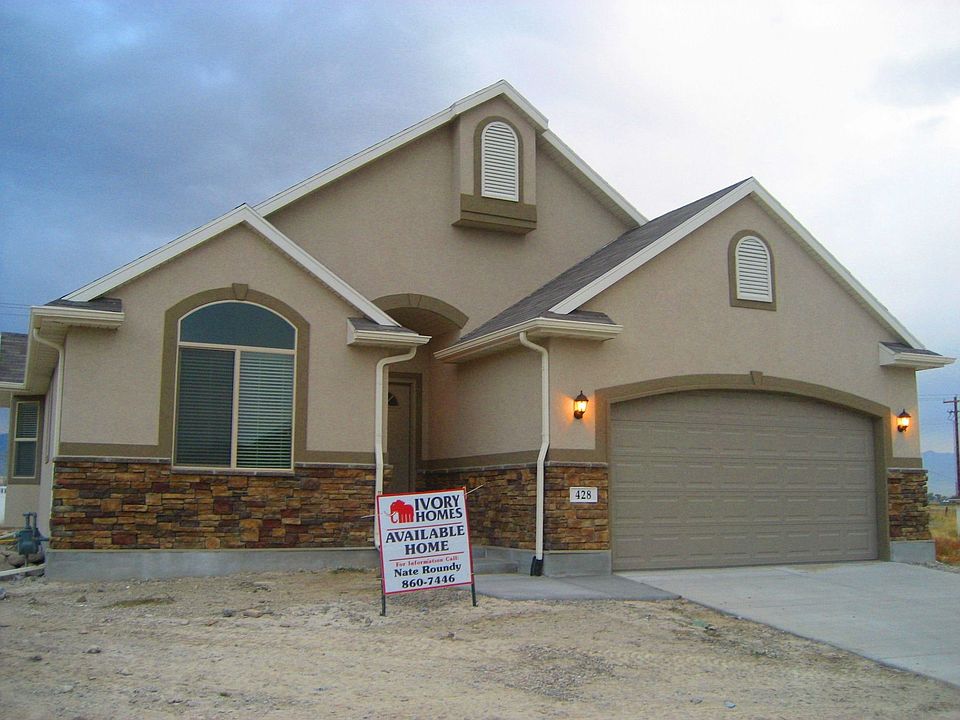 Beautiful Rambler located in the Ivory Homes Country Crossing developement