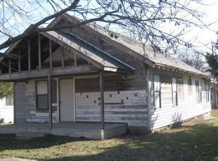 324 S Oak St, Holdenville, OK 74848