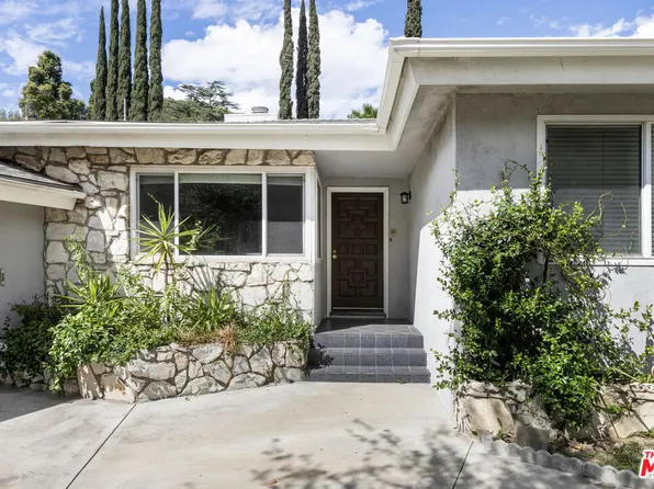 15508 Royal Ridge Rd, Sherman Oaks, CA 91403