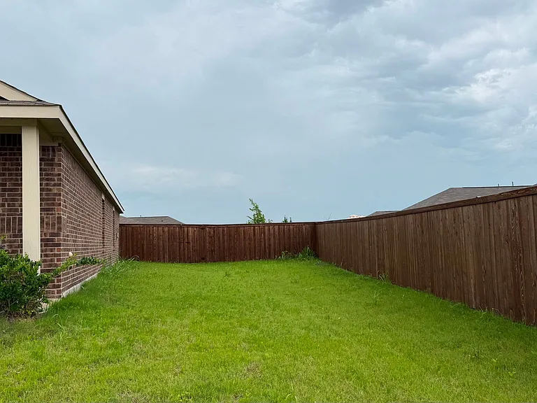 2825 Watchpoint Rd — Photo 2
