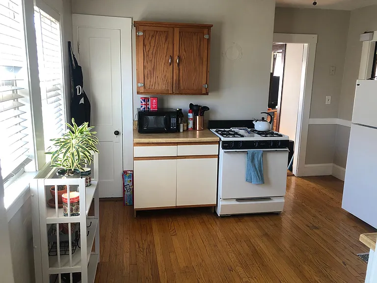 264 Robbins St #2 — Photo 6