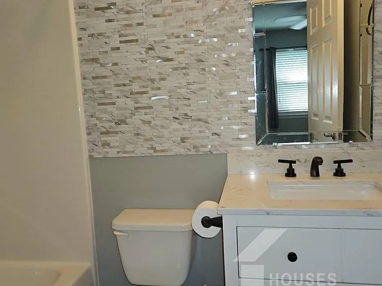 553 Memorial Drive Ext #X — Photo 16