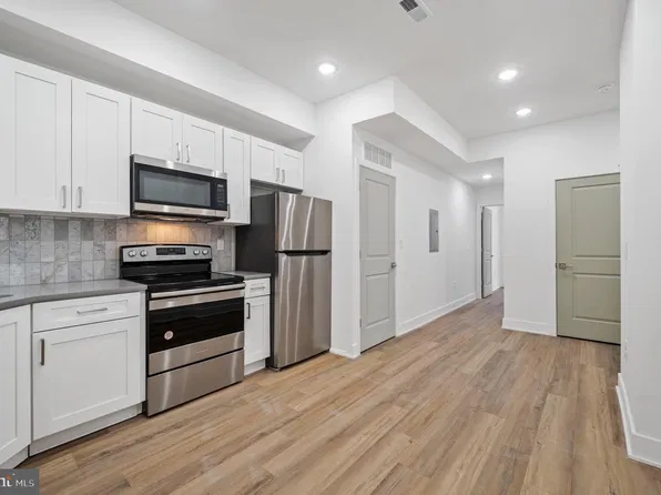 2209 N Natrona St, Philadelphia, PA 19132