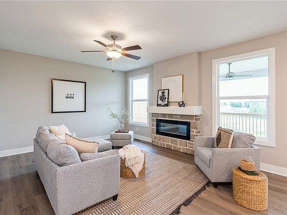 4th image of 5406 NE Briarwood Dr
