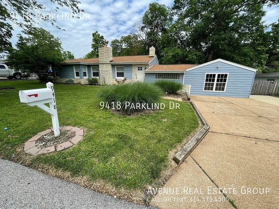 9418 Parklind Dr photo 1