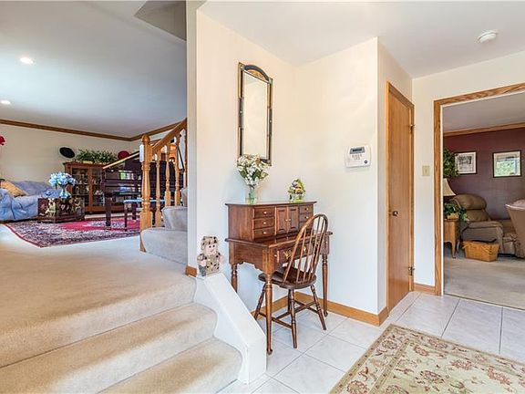 3rd image of 8576 E Barkhurst Dr