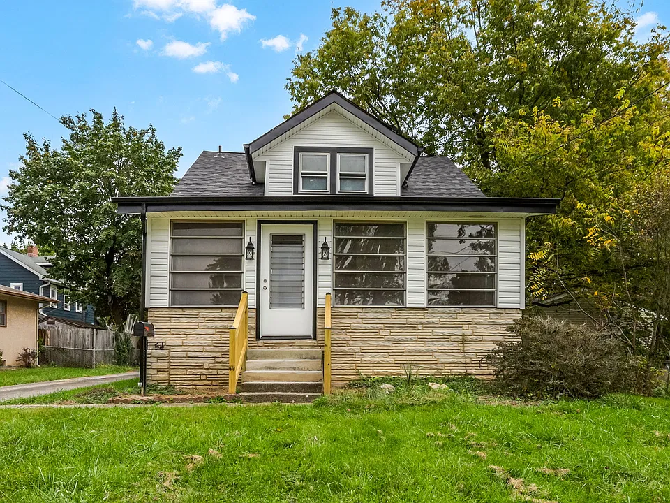 454 Collingwood Ave