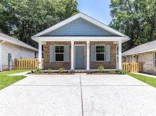 452 Reeves St, Niceville, FL 32578