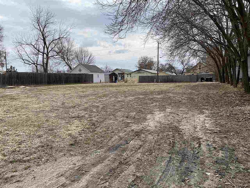 1st image of 206 W Philip Ave