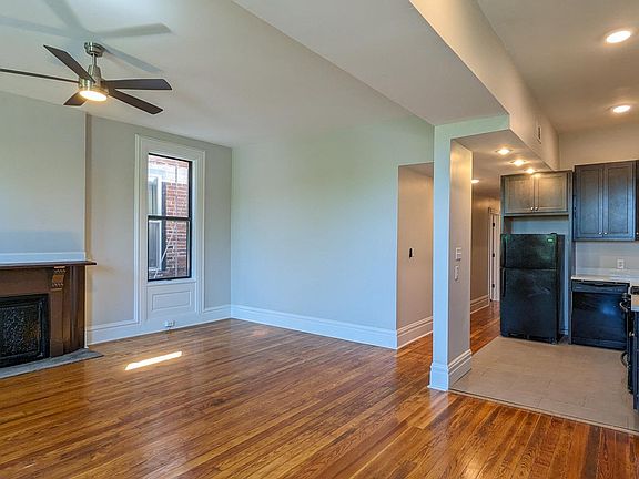 2nd image of 2903 S Jefferson Ave #B
