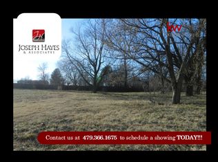 1441 Montieri Dr, Centerton, AR 72719