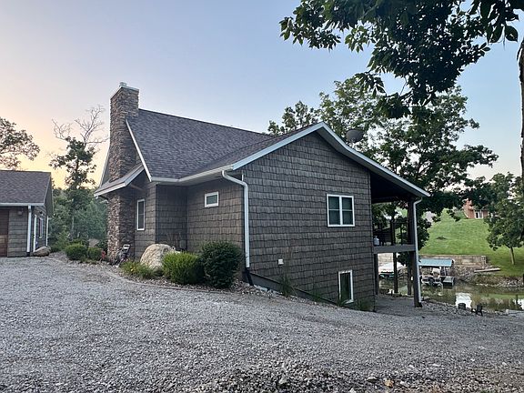 5th image of 32047 Falcon Dr