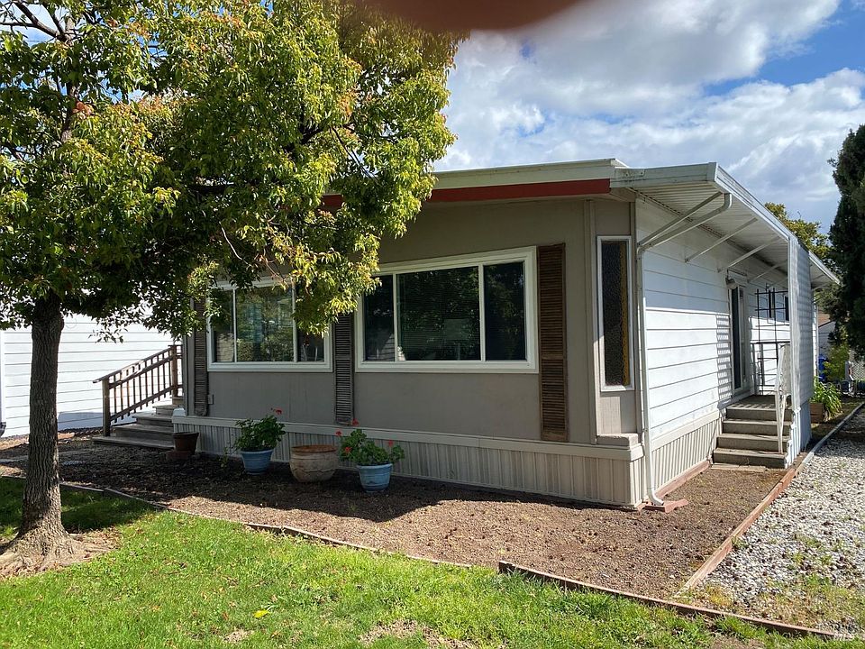1st image of 815 Las Palmas Avenue