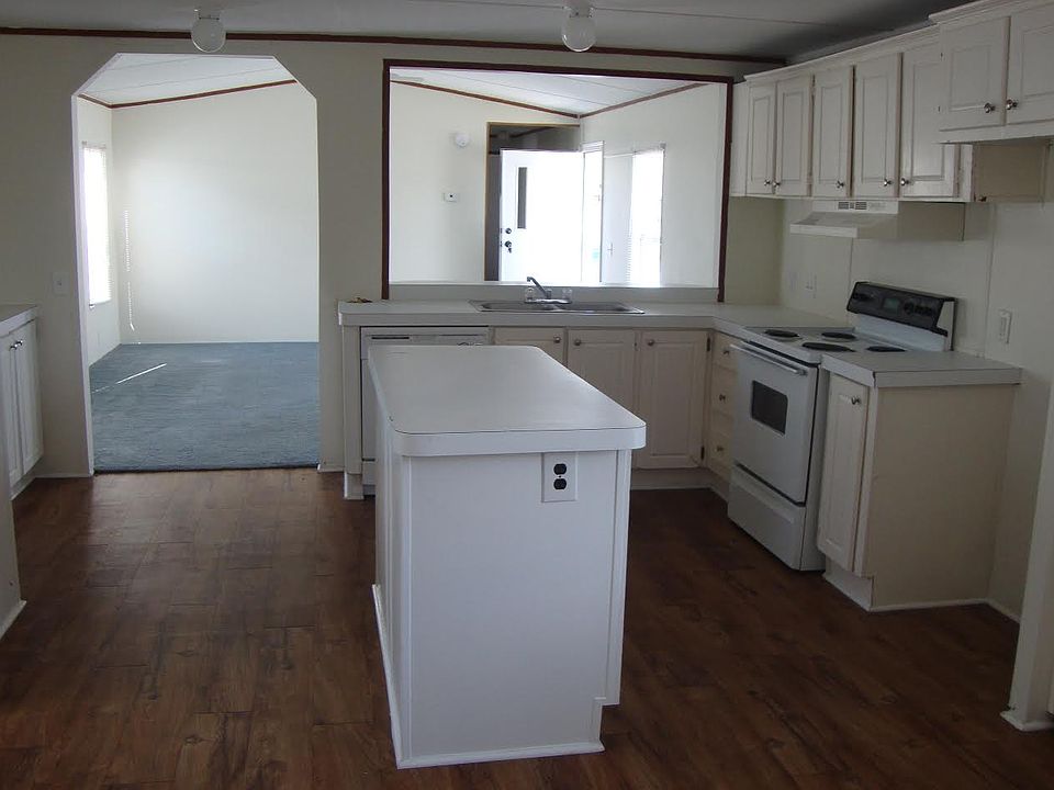 1st image of 5800 Leedale St Trailer 5