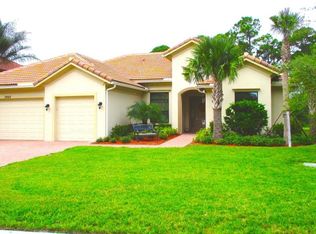 3260 NW Arrowwood Ln, Jensen Beach, FL 34957