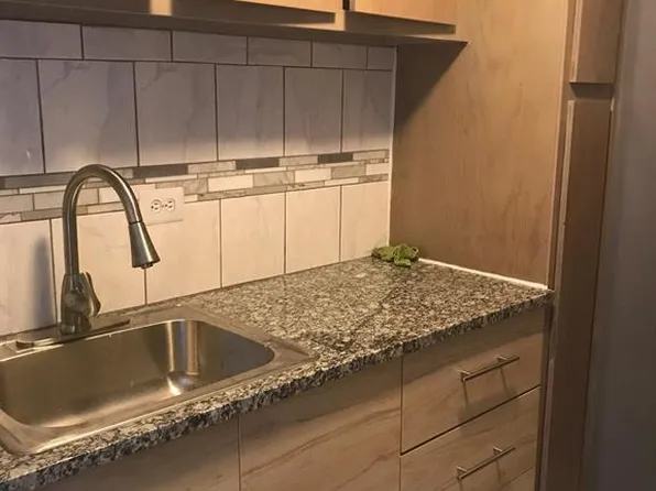 1332 Metropolitan Avenue image 6 of 15