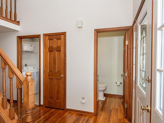 3rd image of 6453 Millrace Way