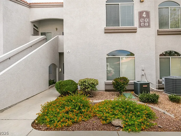 700 Carnegie St #421 — Photo 2