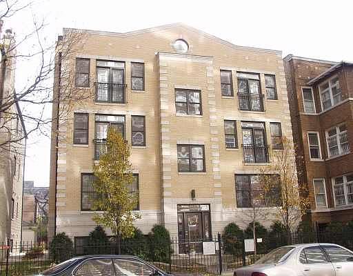 1st image of 925 W Lakeside Pl APT 1W