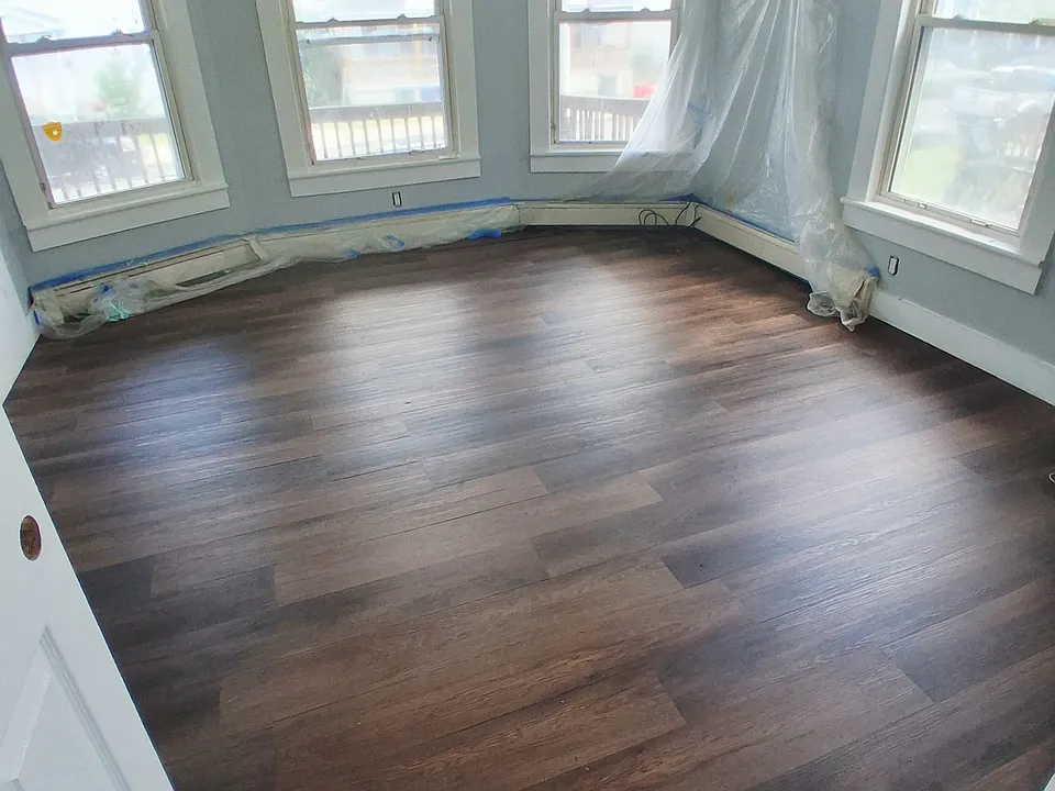 79 Center St #81
