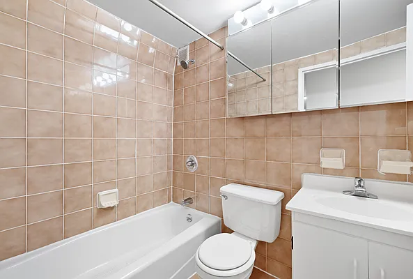 Rented by J PRESTON AND ASSOCIATES INC | media 41