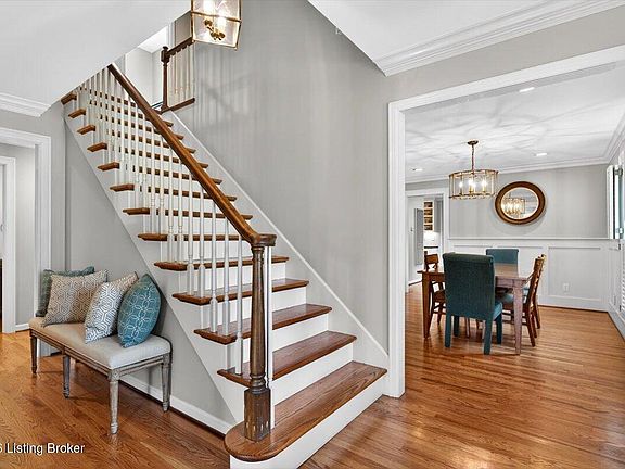 2nd image of 5900 Cabin Way
