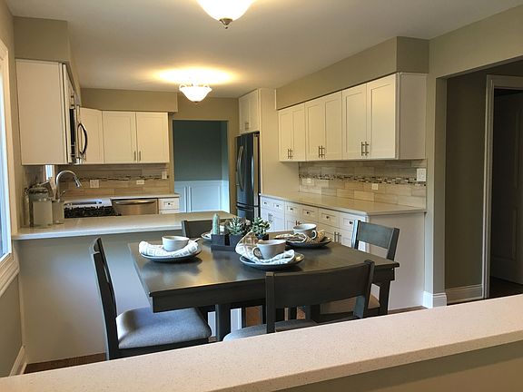 4th image of 1333 Brush Hill Cir
