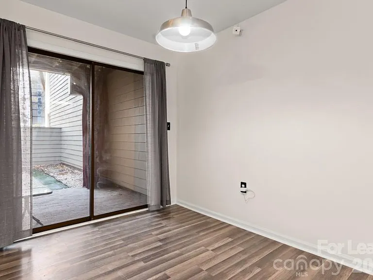 212 W 10th St #4 — Photo 5