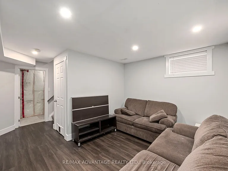 1489 Coronation Dr — Photo 27