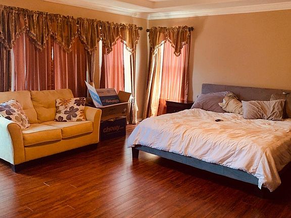 4th image of 22574 Enadia Way