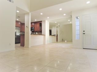 5652 Canterbury Dr, Culver City, CA 90230
